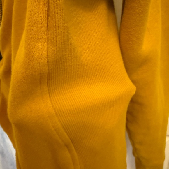 Lululemon Scuba Yellow Zip-Up Hoodie - Picture 6 of 11